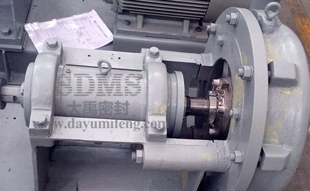 襄陽五二五機械密封組裝現場